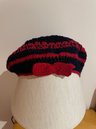 Gorritos de ganchillo a rayas