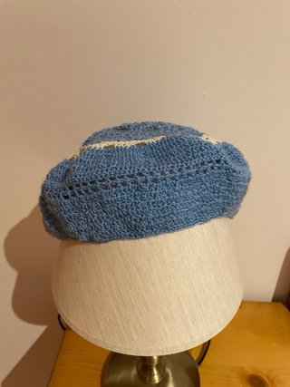 Gorritos de ganchillo a rayas