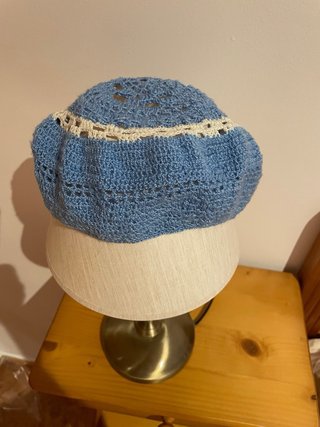 Gorritos de ganchillo a rayas