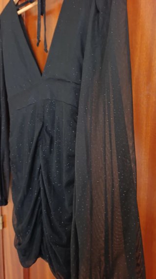 Vestido negro brillo