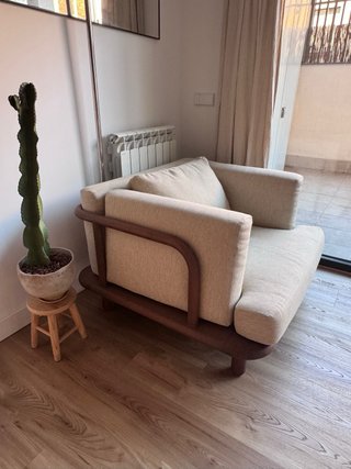 Sillón Kave Home Turqueta Tela y Madera