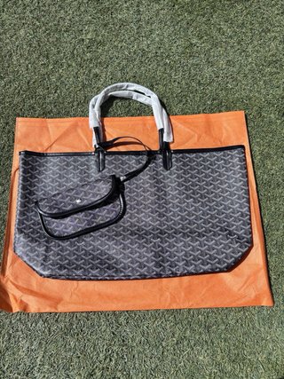 Bolso Tote negro espacioso