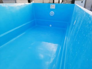 Piscina poliéster 4.50x2.50m Prof. 1.40m