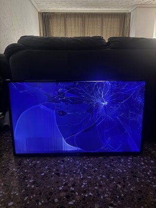 TV LG 43” Smart TV para reparar/piezas – 43LH590V