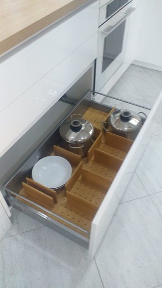 MUEBLES DE COCINA. BLANCO BRILLO. NUEVOS