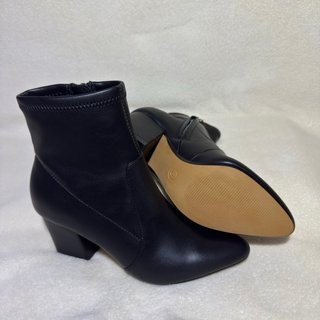 Botines de tacón negros para mujer