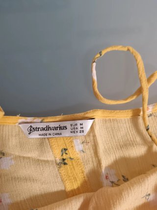 Camiseta tirantes Stradivarius floral M