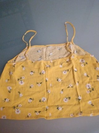 Camiseta tirantes Stradivarius floral M