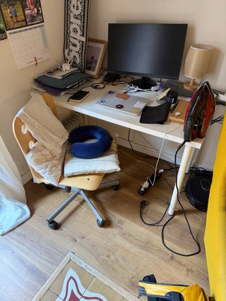 Escritorio y Silla IKEA