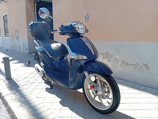 Piaggio Liberty 125 Scooter Azul