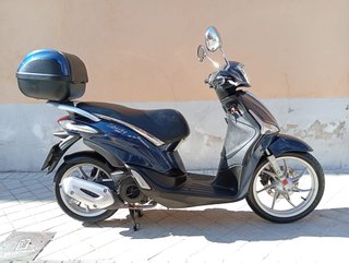 Piaggio Liberty 125 Scooter Azul