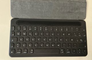 Funda Teclado iPad Pro 9.7 Apple