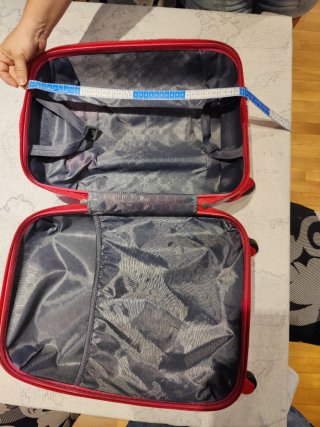 Maleta infantil Hello Kitty ruedas. asa extensible