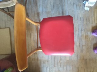 Sillas vintage años 60 madera y polipiel roja