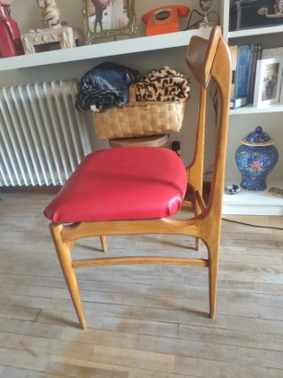 Sillas vintage años 60 madera y polipiel roja