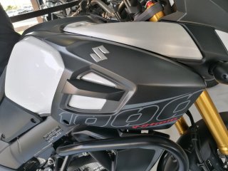 Suzuki V-Strom Adventure Moto