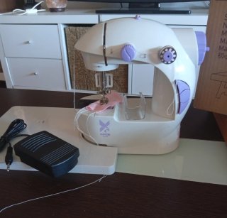 Mini Máquina de Coser Eléctrica Portátil