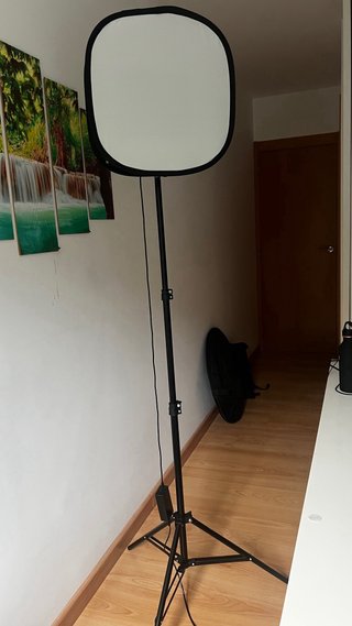 2 Focos LED con trípode y bolsa