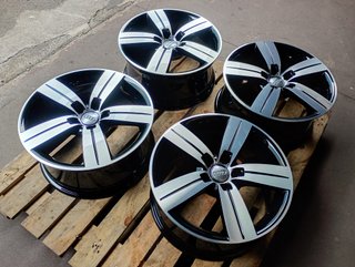 4 LLANTAS 17 AUDI A3 8P 8V S-LINE ORIGINALES 550€