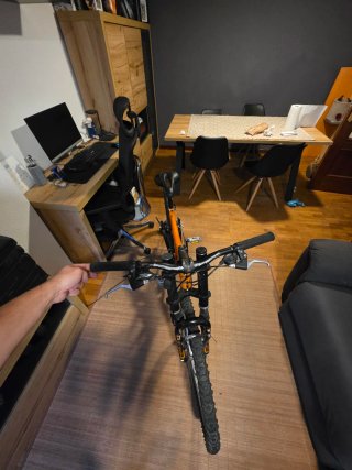 Bicicleta GT Naranja