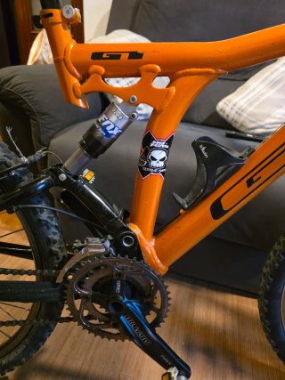 Bicicleta GT Naranja