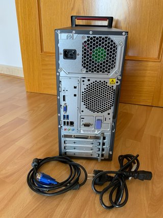 PC Sobremesa Lenovo ThinkCentre E73.