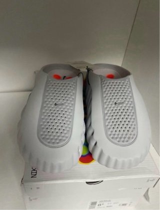 Nike mind 001