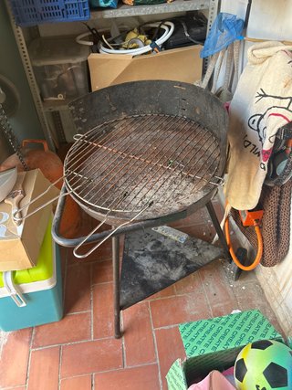 Barbacoa de carbón negra