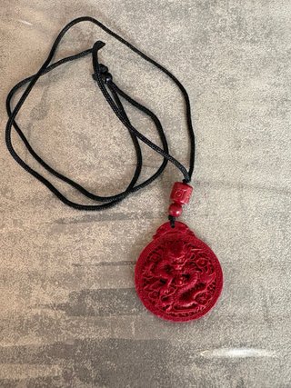 Collana cinabro drago rosso portafortuna