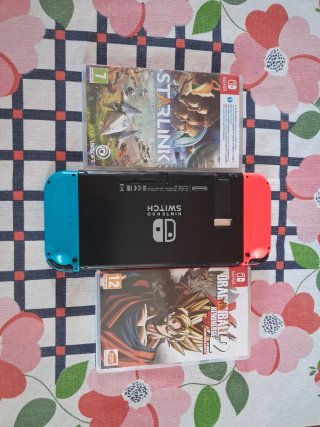 Nintendo Switch. CON DOS Juegos precio 120€€