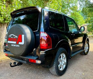 Mitsubishi Montero 2006