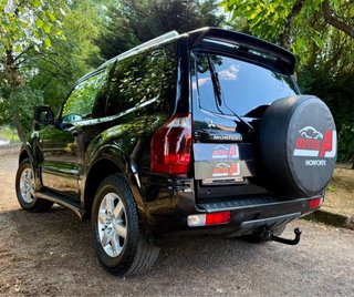 Mitsubishi Montero 2006