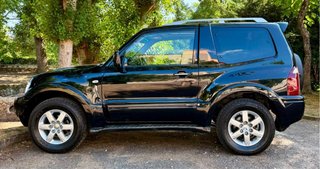 Mitsubishi Montero 2006