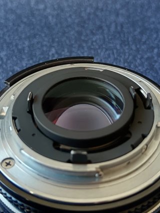 Nikon Nikkor 50mm f/1.8 AIS pancake versión japon