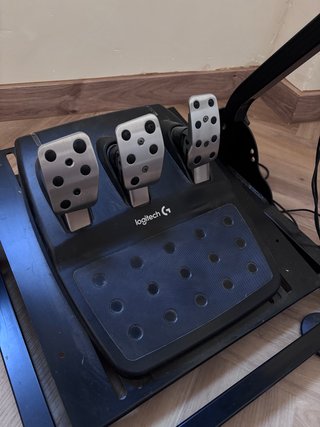 Volante Logitech G29 + Pedales + Soporte ajustable