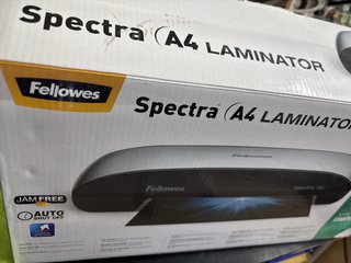 Plastificadora Fellowes Spectra A4