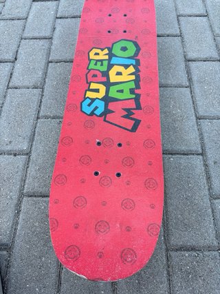 Monopatín Super Mario Rojo