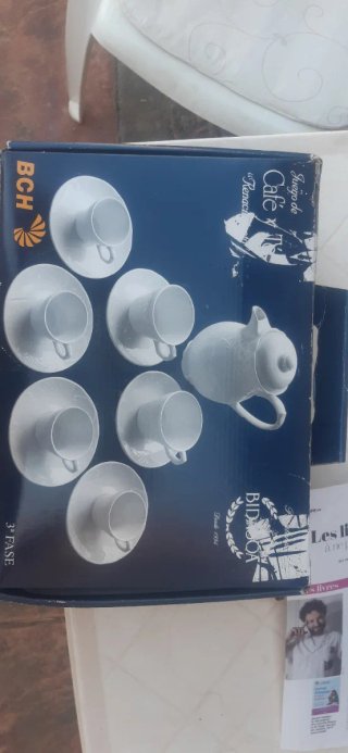 Juego de café y té de porcelana