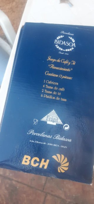 Juego de café y té de porcelana