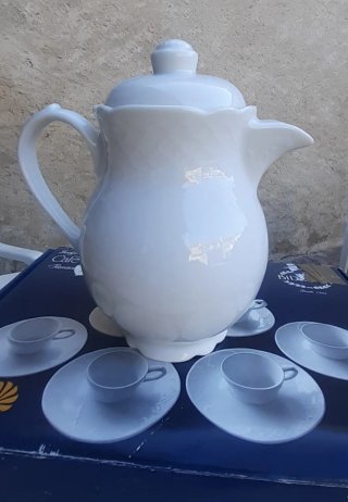 Juego de café y té de porcelana