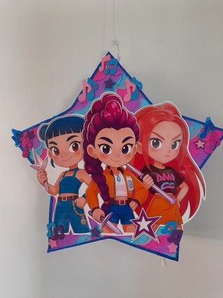 Piñatas para Niños  Guerreras KPOP