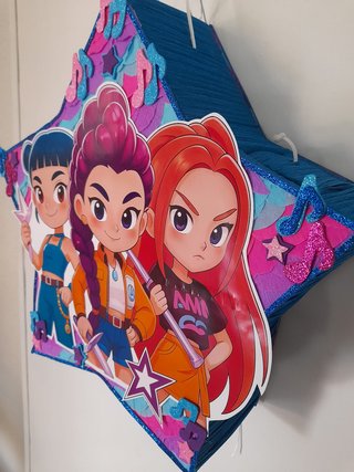 Piñatas para Niños  Guerreras KPOP