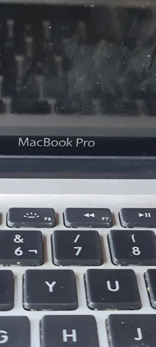 MacBook Pro Apple A1286 Plata