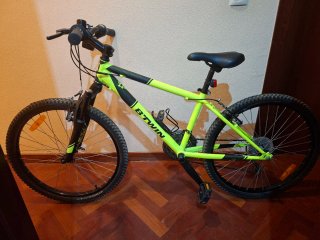 Bicicleta BTWIN Rockrider 500 + Casco + Cadena