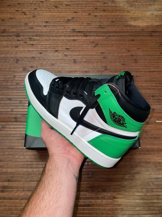 Air Jordan 1 Retro High OG 'Lucky Green'