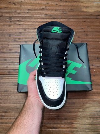 Air Jordan 1 Retro High OG 'Lucky Green'