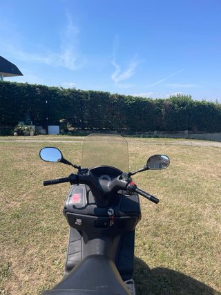 Suzuki Burgman 125 Maxi Scooter