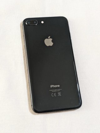 iPhone 8 Plus