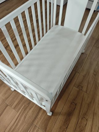 Cuna de madera color blanca, marca MiCuna