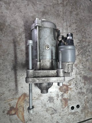 Motor de arranque Valeo 9832577880
